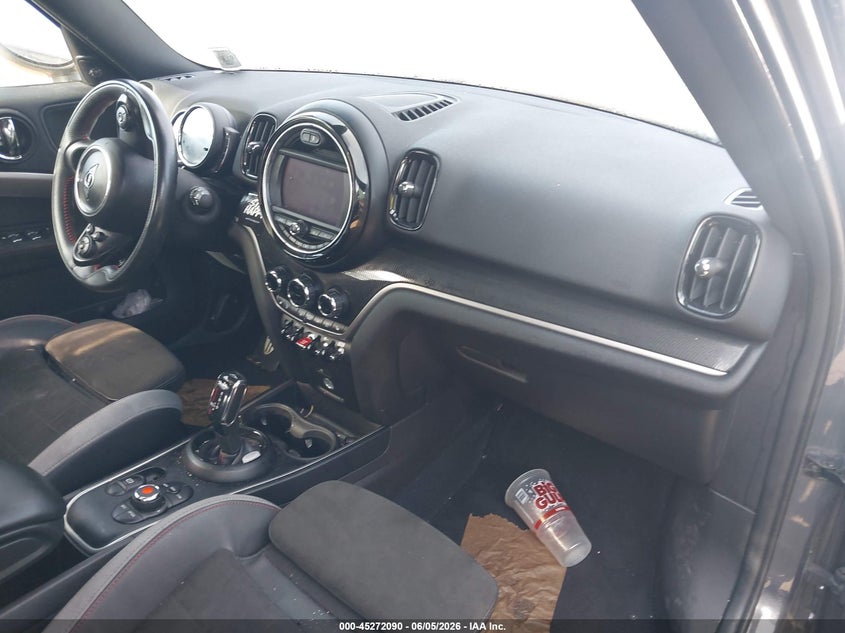 2020 Mini Countryman VIN WMZYZ9C03L3M10688 IAAI salvage auction — WATER/FLOOD, Salvage Title, sold $3,950 on 2026-07-07 (photo 5)