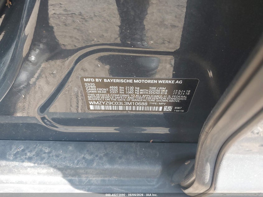 2020 Mini Countryman VIN WMZYZ9C03L3M10688 IAAI salvage auction — WATER/FLOOD, Salvage Title, sold $3,950 on 2026-07-07 (photo 9)