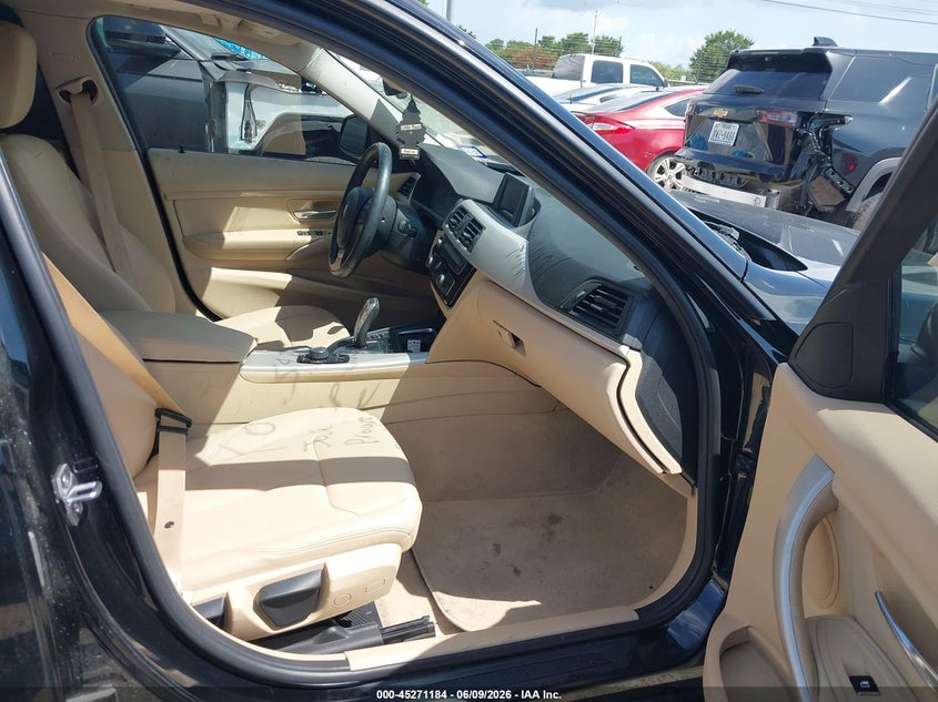 2016 BMW 3er VIN WBA8E1G5XGNT38382 IAAI salvage auction — REAR END, Salvage Title, sold $1,600 on 2026-07-27 (photo 5)