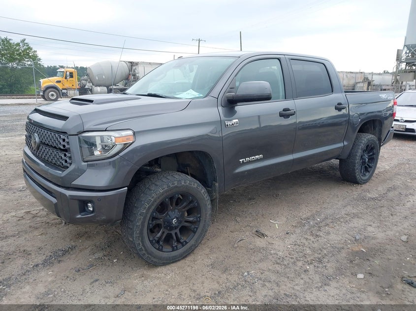2018 Toyota Tundra VIN 5TFDW5F16JX758866 IAAI salvage auction — RIGHT FRONT, Salvage (Idaho), sold $14,150 on 2026-07-31 (photo 2)