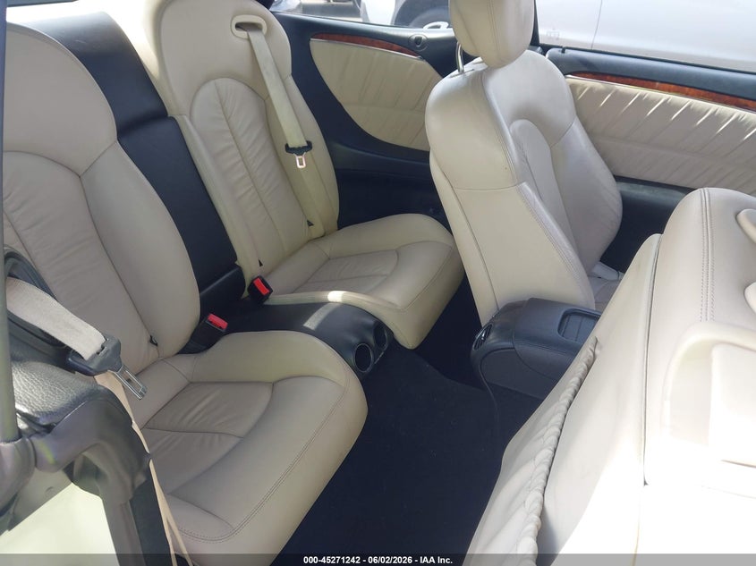 2009 Mercedes-benz Clk-klasse VIN WDBTK56F39T103200 IAAI salvage auction — FRONT END, Salvage (North Carolina), sold $675 on 2026-07-16 (photo 8)