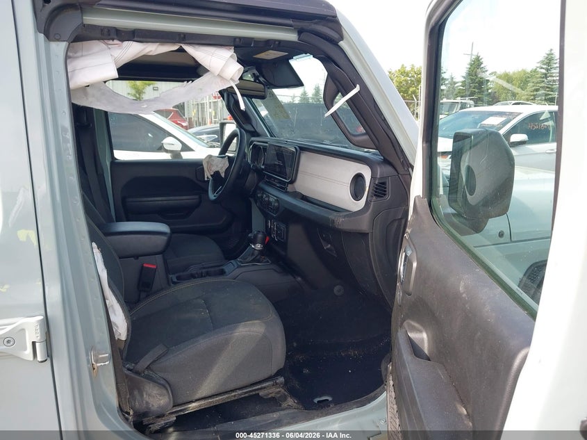 2024 Jeep Wrangler / VIN 1C4PJXDN5RW177308 IAAI salvage auction — RIGHT SIDE, Salvage Title, sold $13,200 on 2026-07-30 (photo 5)