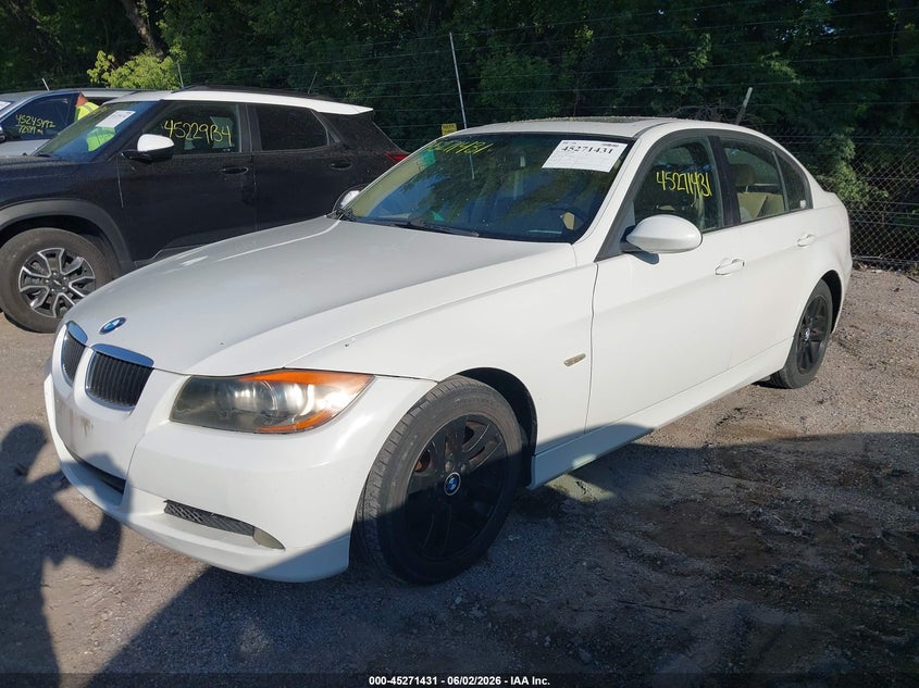 2006 BMW 3 series VIN WBAVB135X6PT04656 IAAI salvage auction — RIGHT FRONT, Rebuilt (Indiana), sold $400 on 2026-07-08 (photo 2)