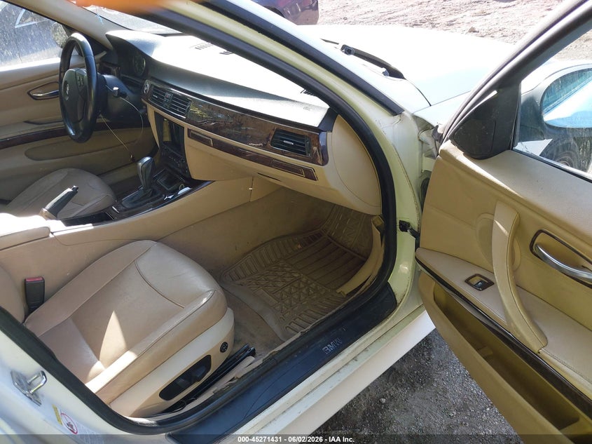 2006 BMW 3 series VIN WBAVB135X6PT04656 IAAI salvage auction — RIGHT FRONT, Rebuilt (Indiana), sold $400 on 2026-07-08 (photo 5)