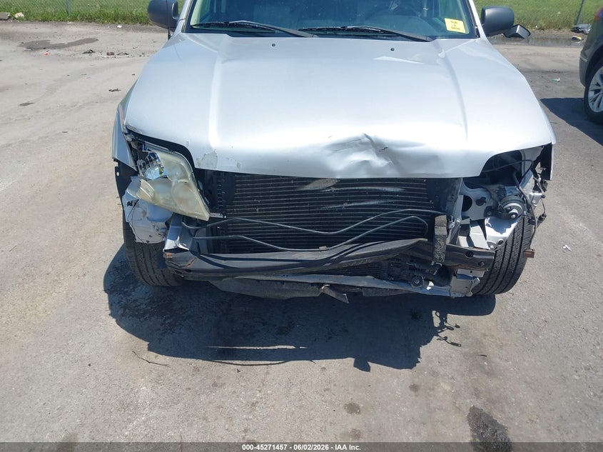 2007 Mercury Mariner VIN 4M2YU81167KJ03123 IAAI salvage auction — FRONT END, Salvage (Missouri), sold $25 on 2026-07-28 (photo 6)