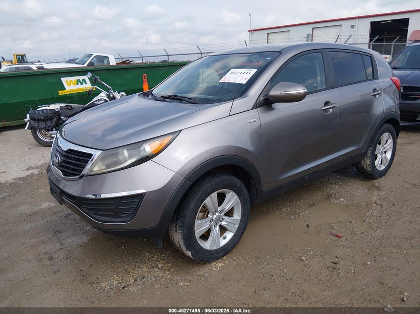 2013 Kia Sportage VIN KNDPBCA26D7364253 IAAI salvage auction — HAIL, Salvage Title, sold $1,800 on 2026-07-11 (photo 2)