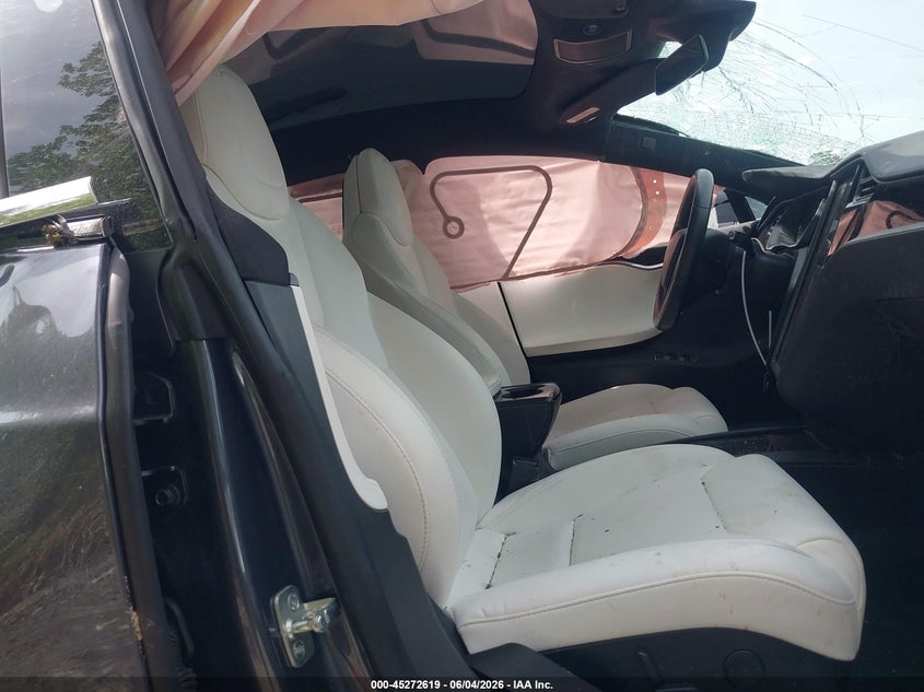 2019 Tesla Model s VIN 5YJSA1E26KF308915 IAAI salvage auction — RIGHT SIDE, Salvage Title, sold $4,500 on 2026-07-14 (photo 5)