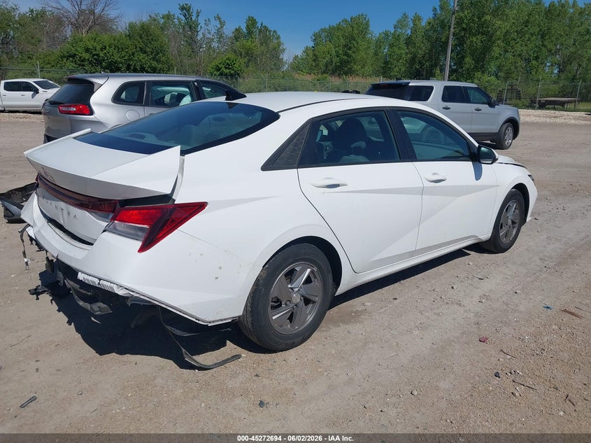2025 Hyundai Elantra VIN KMHLL4DG7SU958062 IAAI salvage auction — REAR END, Salvage Title, sold $6,800 on 2026-07-23 (photo 4)