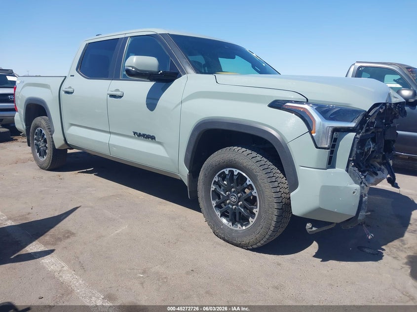 2025 Toyota Tundra VIN 5TFLA5DB1SX262736 IAAI salvage auction — FRONT END, Salvage Title, sold $17,450 on 2026-07-21 (photo 1)