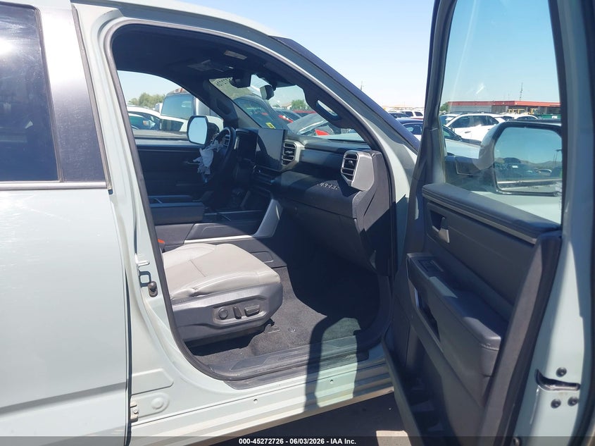 2025 Toyota Tundra VIN 5TFLA5DB1SX262736 IAAI salvage auction — FRONT END, Salvage Title, sold $17,450 on 2026-07-21 (photo 5)