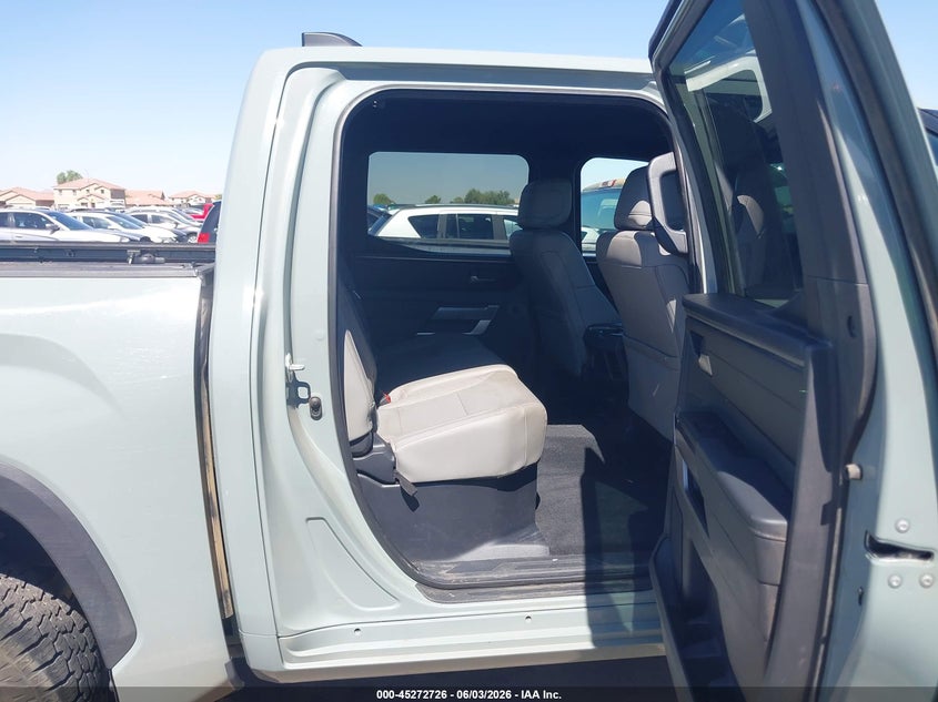 2025 Toyota Tundra VIN 5TFLA5DB1SX262736 IAAI salvage auction — FRONT END, Salvage Title, sold $17,450 on 2026-07-21 (photo 8)