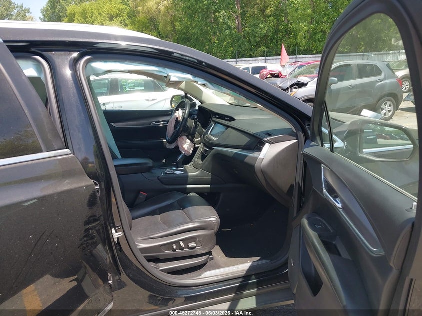 2017 Cadillac Xt5 VIN 1GYKNERS5HZ271004 IAAI salvage auction — FRONT END, Salvage Title, sold $2,500 on 2026-07-20 (photo 5)
