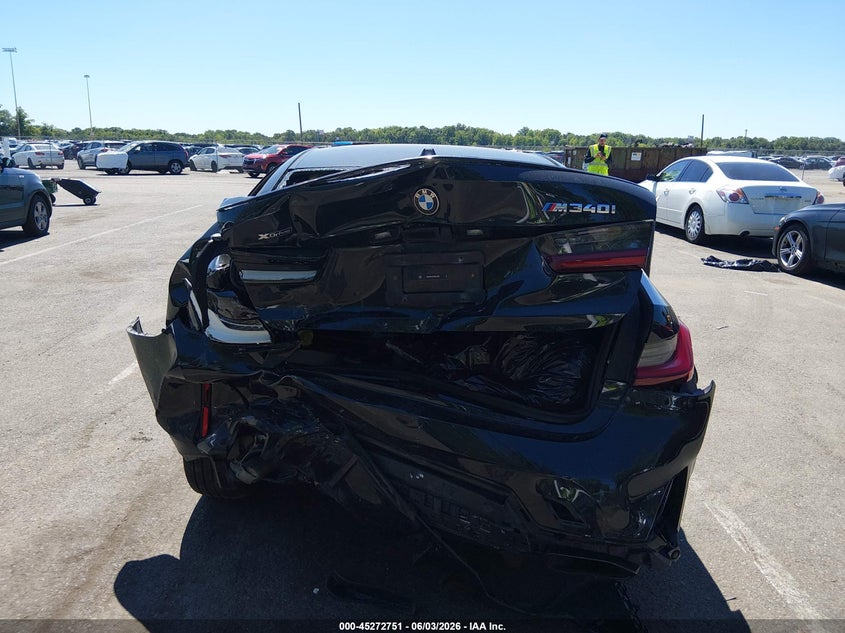 2024 BMW 3er VIN 3MW49FF02R8D95283 IAAI salvage auction — FRONT & REAR, Salvage Title, sold $7,800 on 2026-07-27 (photo 6)