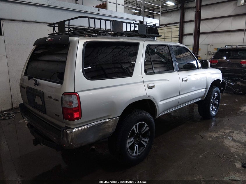 2000 Toyota 4runner VIN JT3HN86R0Y0303501 IAAI salvage auction — FRONT END, Salvage (Idaho), sold $925 on 2026-07-08 (photo 4)