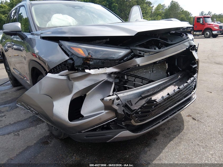 2025 Toyota Highlander VIN 5TDAAAA50SS033937 IAAI salvage auction — FRONT END, Salvage Title, sold $16,600 on 2026-07-08 (photo 6)