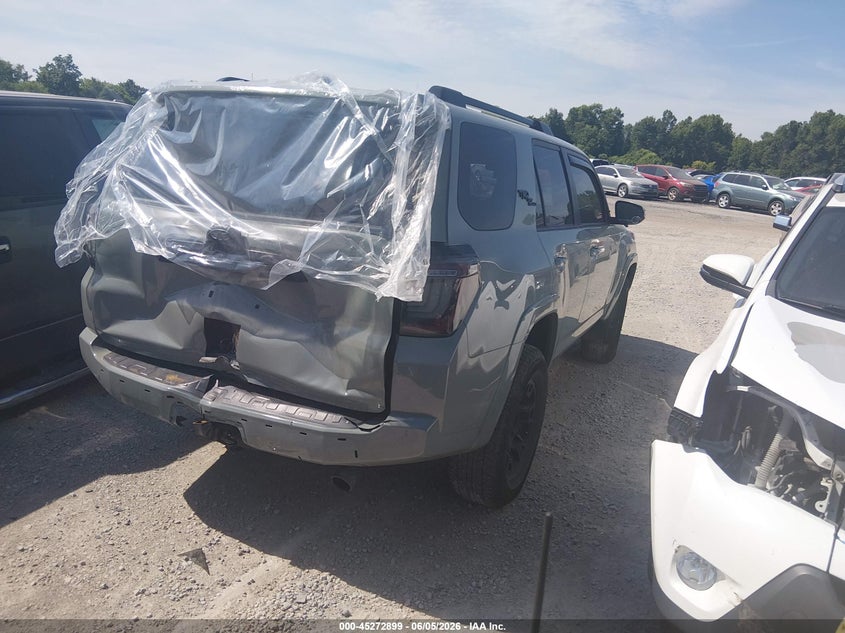 2022 Toyota 4runner VIN JTERU5JR0N5993754 IAAI salvage auction — REAR END, Salvage Title, sold $23,950 on 2026-07-06 (photo 4)