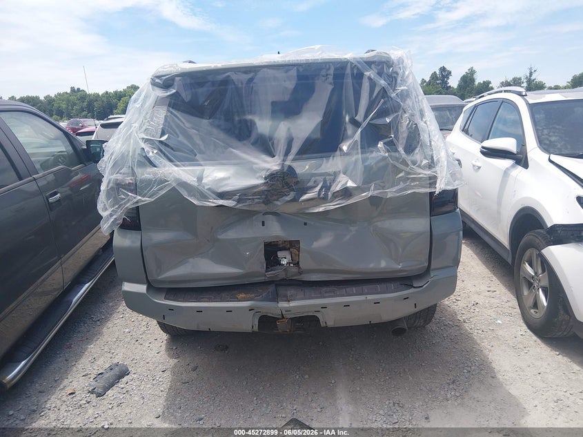 2022 Toyota 4runner VIN JTERU5JR0N5993754 IAAI salvage auction — REAR END, Salvage Title, sold $23,950 on 2026-07-06 (photo 6)