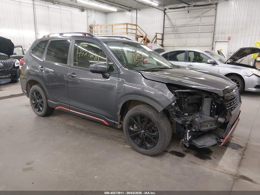 2024 Subaru Forester VIN JF2SKAGC9RH409610 IAAI salvage auction — RIGHT FRONT, Salvage Title, sold $8,250 on 2026-07-14 (photo 1)