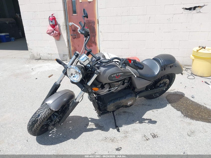 2015 Victory Gunner VIN 5VPLB36N2F3044859 IAAI salvage auction — SIDE, Clear (Massachusetts), sold $975 on 2026-07-15 (photo 2)