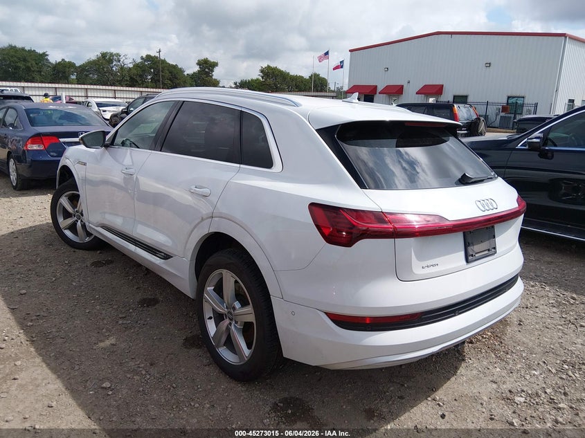 2019 Audi E-tron VIN WA1LAAGE8KB024050 IAAI salvage auction — FRONT END, Salvage Title, sold $10,200 on 2026-08-27 (photo 3)