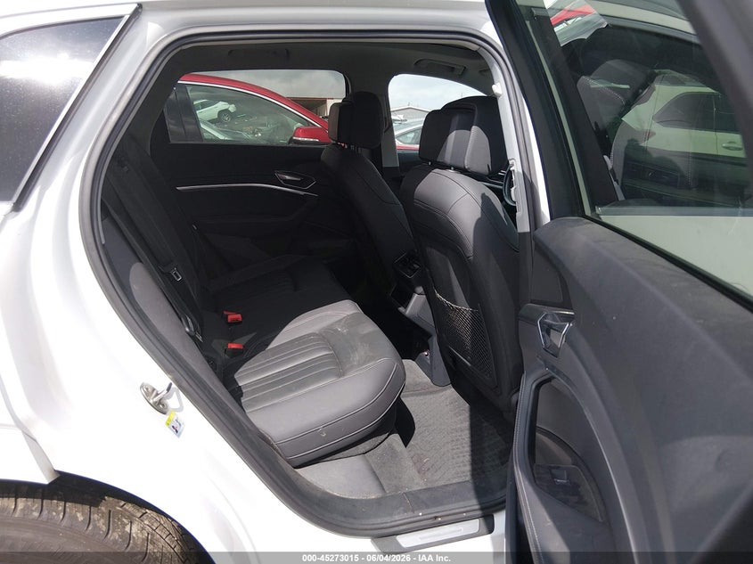 2019 Audi E-tron VIN WA1LAAGE8KB024050 IAAI salvage auction — FRONT END, Salvage Title, sold $10,200 on 2026-08-27 (photo 8)