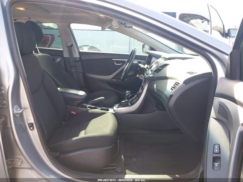 2015 Hyundai Elantra VIN KMHDH4AE1FU446666 IAAI salvage auction — SIDE, Salvage Title, sold $25 on 2026-07-29 (photo 5)