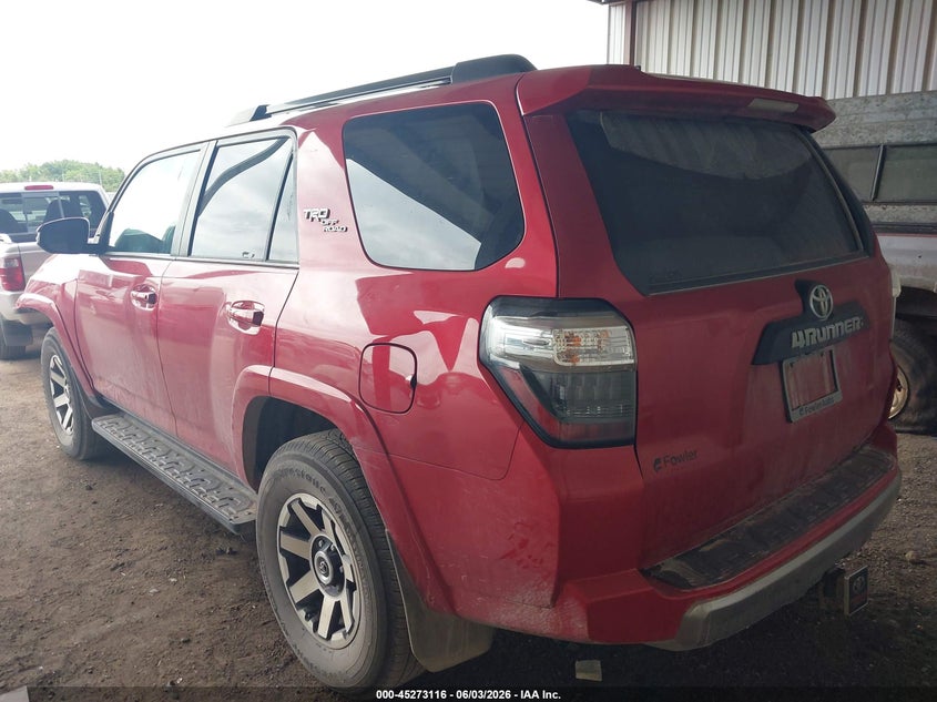 2020 Toyota 4runner VIN JTEBU5JR4L5816896 IAAI salvage auction — LEFT FRONT, Salvage Title, sold $10,900 on 2026-07-20 (photo 3)