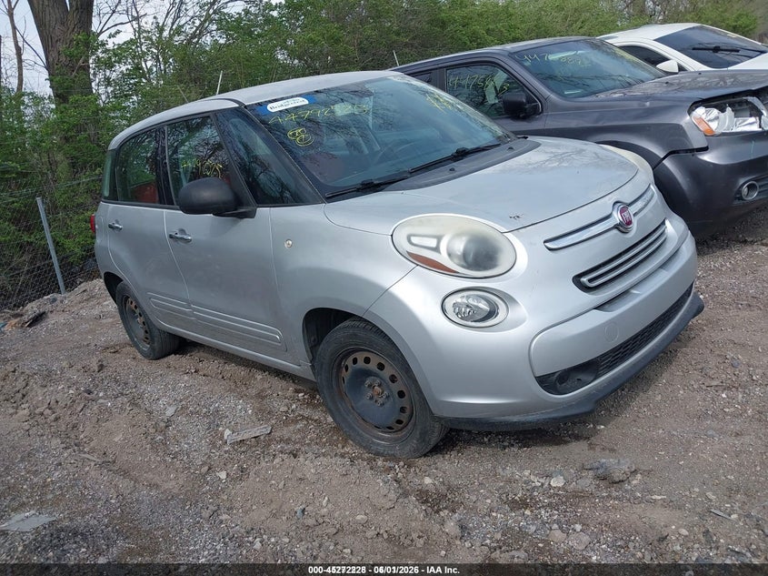 2015 Fiat 500l VIN ZFBCFAAH7FZ033042 IAAI salvage auction — FRONT END, Clear (Indiana), sold $525 on 2026-07-15 (photo 1)