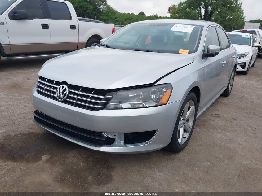 2014 Volkswagen Passat VIN 1VWBS7A31EC072655 IAAI salvage auction — SIDE, Clear (Oklahoma), sold $2,050 on 2026-07-05 (photo 2)