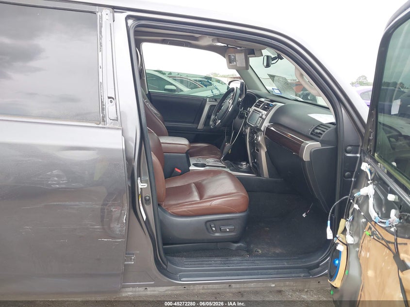 2019 Toyota 4runner VIN JTEBU5JRXK5669689 IAAI salvage auction — FRONT & REAR, Original (Texas), sold $9,400 on 2026-07-10 (photo 5)