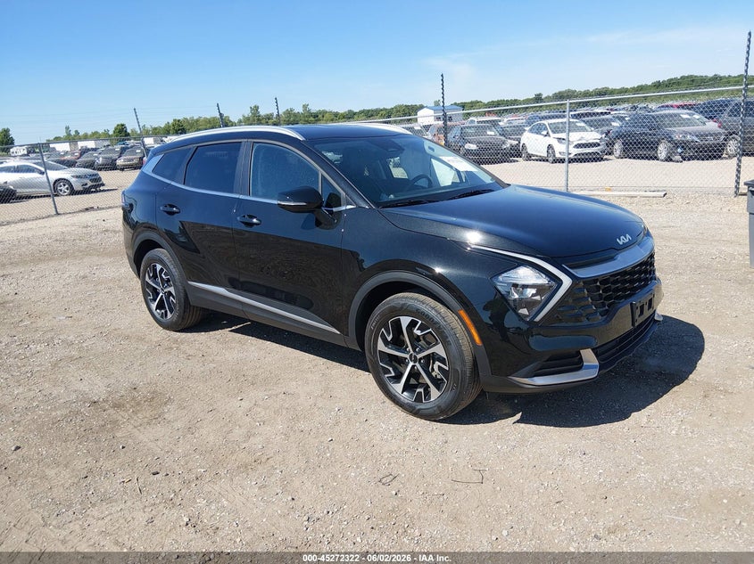 2023 Kia Sportage VIN KNDPVCAG2P7085065 IAAI salvage auction — SIDE, Salvage Title, sold $11,300 on 2026-07-09 (photo 1)