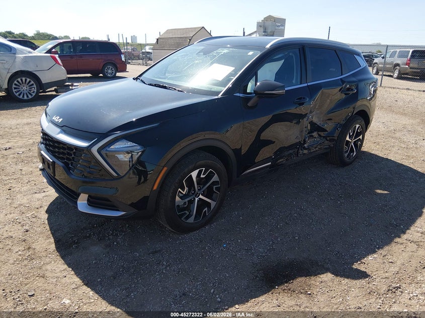 2023 Kia Sportage VIN KNDPVCAG2P7085065 IAAI salvage auction — SIDE, Salvage Title, sold $11,300 on 2026-07-09 (photo 2)
