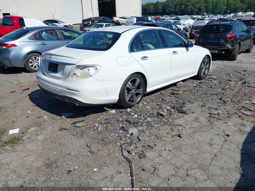 2017 Mercedes-benz E-klasse VIN WDDZF4JB1HA098187 IAAI salvage auction — REAR END, Salvage Title, sold $5,225 on 2026-08-05 (photo 4)