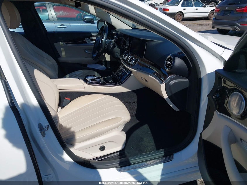 2017 Mercedes-benz E-klasse VIN WDDZF4JB1HA098187 IAAI salvage auction — REAR END, Salvage Title, sold $5,225 on 2026-08-05 (photo 5)