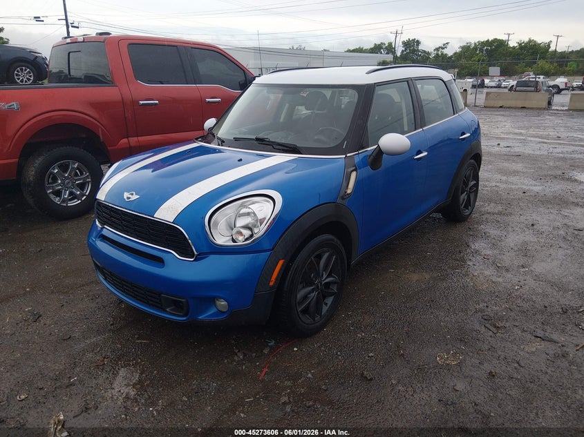 2013 Mini Countryman VIN WMWZC3C57DWM28350 IAAI salvage auction — NORMAL WEAR, Salvage (Texas), sold $325 on 2026-08-20 (photo 2)