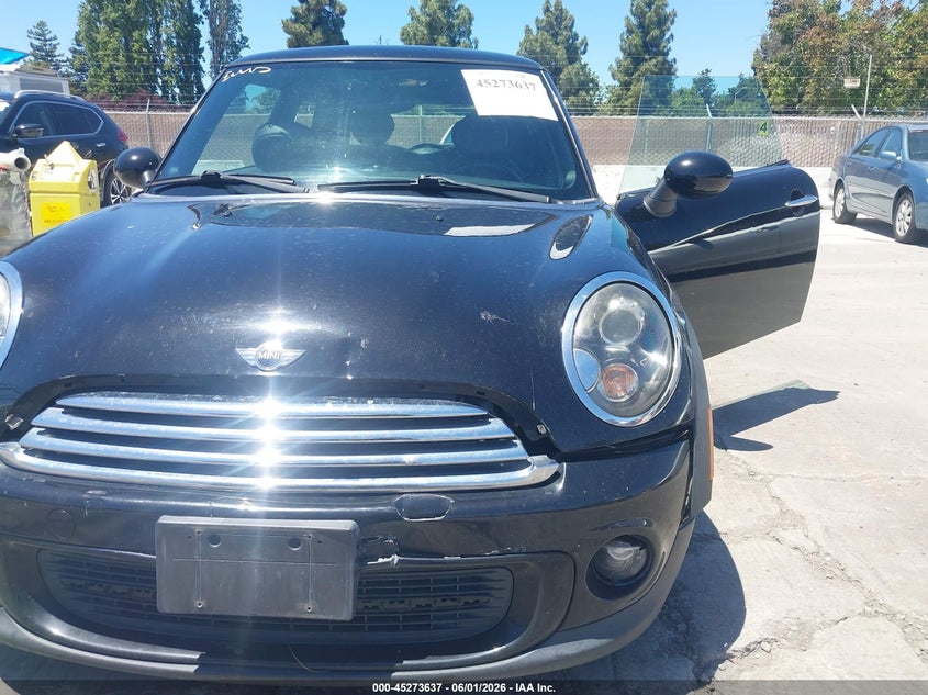 2012 Mini Cooper VIN WMWSU3C58CT539889 IAAI salvage auction — NORMAL WEAR, Salvage Title - Dealer (California), sold $375 on 2026-07-06 (photo 6)