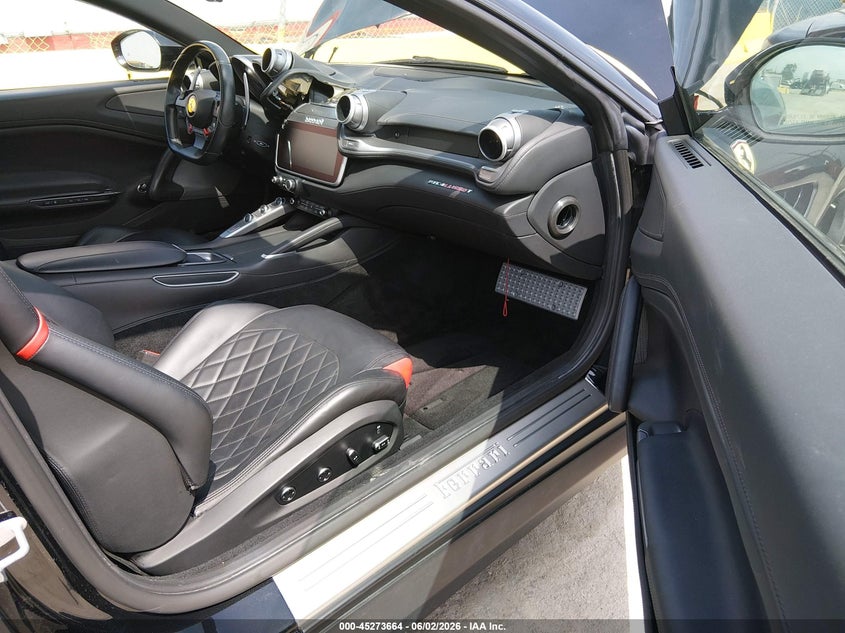 2020 Ferrari Gtc4lusso VIN ZFF82YNA2L0256482 IAAI salvage auction — REAR END, Salvage Title, sold $50,500 on 2026-09-02 (photo 5)