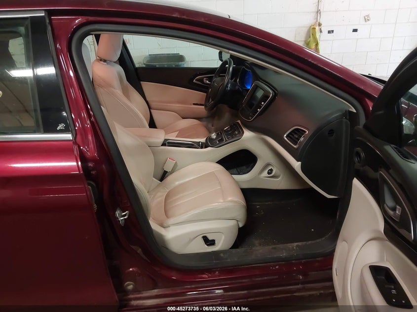2015 Chrysler 200 VIN 1C3CCCEG9FN592994 IAAI salvage auction — RIGHT FRONT, Salvage Title, sold $50 on 2026-07-29 (photo 5)