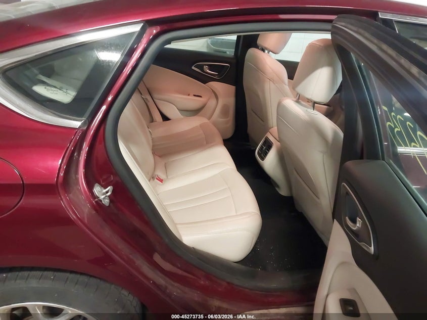 2015 Chrysler 200 VIN 1C3CCCEG9FN592994 IAAI salvage auction — RIGHT FRONT, Salvage Title, sold $50 on 2026-07-29 (photo 8)