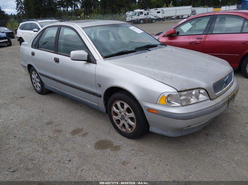 2000 Volvo S40 VIN YV1VS2557YF541341 IAAI salvage auction — MECHANICAL, Clear (Washington), sold $250 on 2026-07-08 (photo 1)