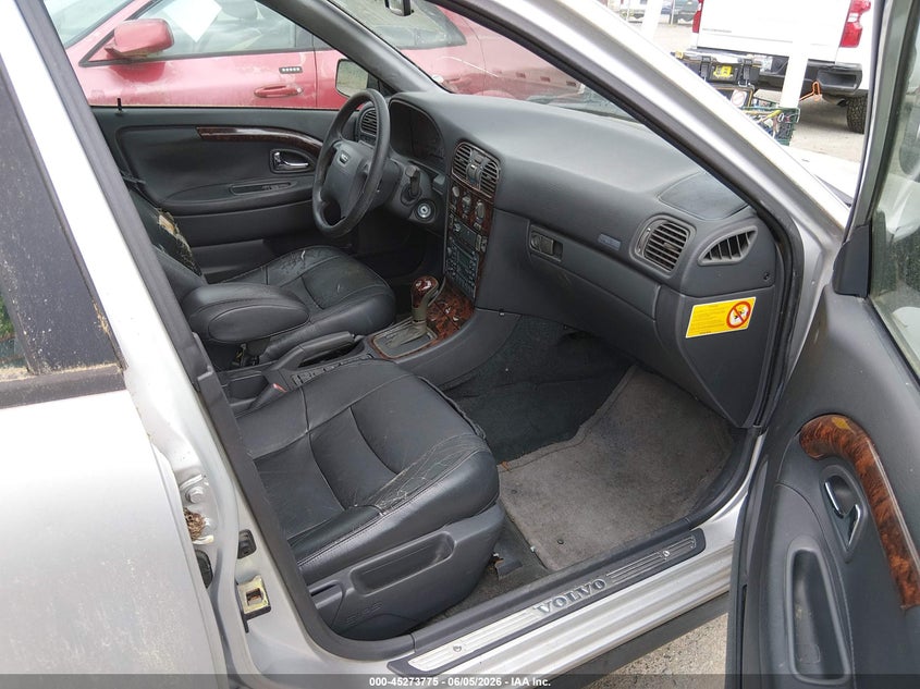 2000 Volvo S40 VIN YV1VS2557YF541341 IAAI salvage auction — MECHANICAL, Clear (Washington), sold $250 on 2026-07-08 (photo 5)