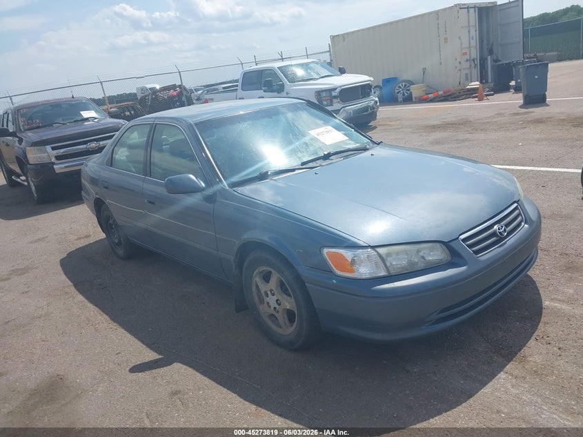 2001 Toyota Camry VIN JT2BG22K410598487 IAAI salvage auction — SIDE, Regular (South Dakota), sold $400 on 2026-07-14 (photo 1)
