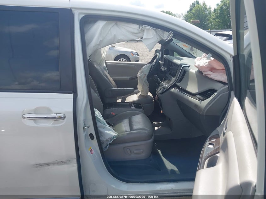 2019 Toyota Sienna VIN 5TDYZ3DC3KS989393 IAAI salvage auction — FRONT & REAR, Salvage (Arkansas), sold $1,375 on 2026-08-01 (photo 5)