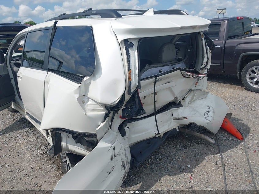 2019 Toyota Sienna VIN 5TDYZ3DC3KS989393 IAAI salvage auction — FRONT & REAR, Salvage (Arkansas), sold $1,375 on 2026-08-01 (photo 6)