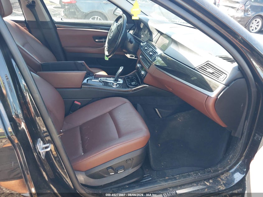 2013 BMW 5er VIN WBAXH5C58DD109409 IAAI salvage auction — WATER/FLOOD, Salvage Title, sold $425 on 2026-07-07 (photo 5)