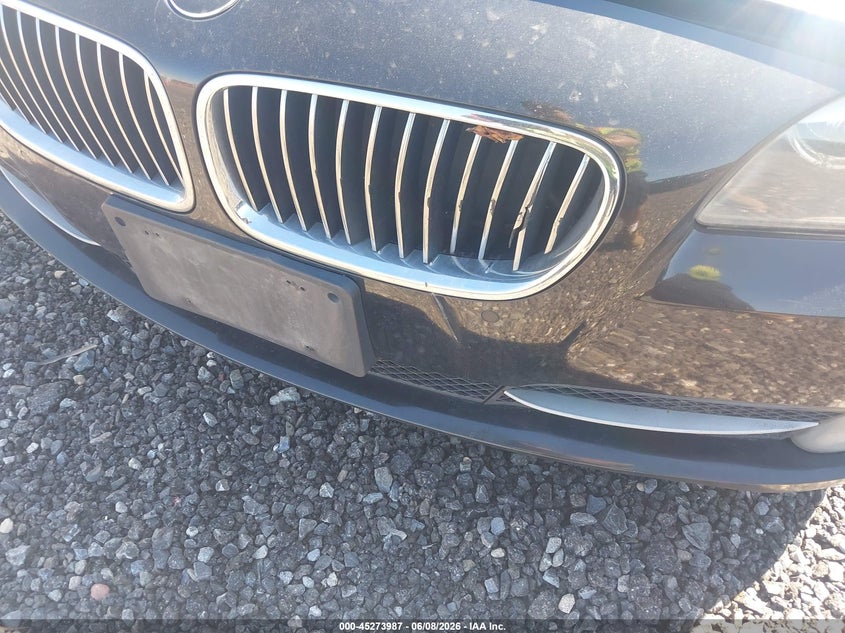 2013 BMW 5er VIN WBAXH5C58DD109409 IAAI salvage auction — WATER/FLOOD, Salvage Title, sold $425 on 2026-07-07 (photo 6)