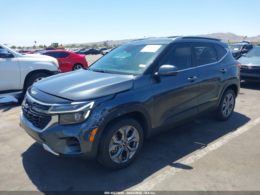 2024 Kia Seltos VIN KNDEUCAA9R7496889 IAAI salvage auction — RIGHT FRONT, Salvage Title, sold $7,700 on 2026-07-13 (photo 2)
