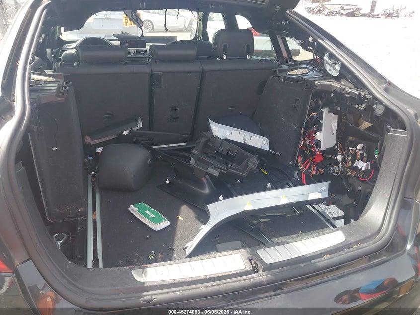 2018 BMW 3er VIN WBA8Z9C5XJG827689 IAAI salvage auction — ROOF, Salvage Title, sold $4,250 on 2026-07-17 (photo 6)