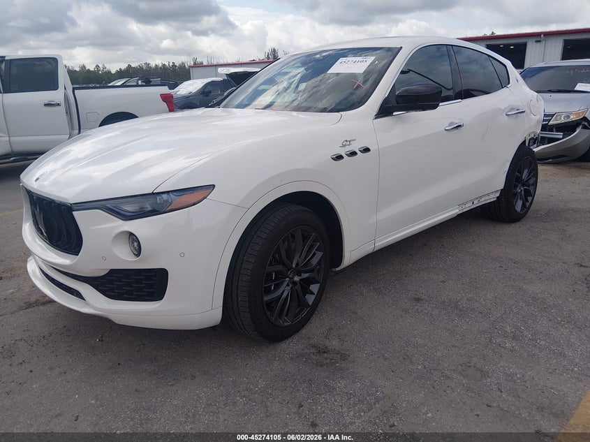 2024 Maserati Levante VIN ZN661XUM5RX444443 IAAI salvage auction — LEFT & RIGHT, Salvage Title, sold $24,000 on 2026-07-06 (photo 2)