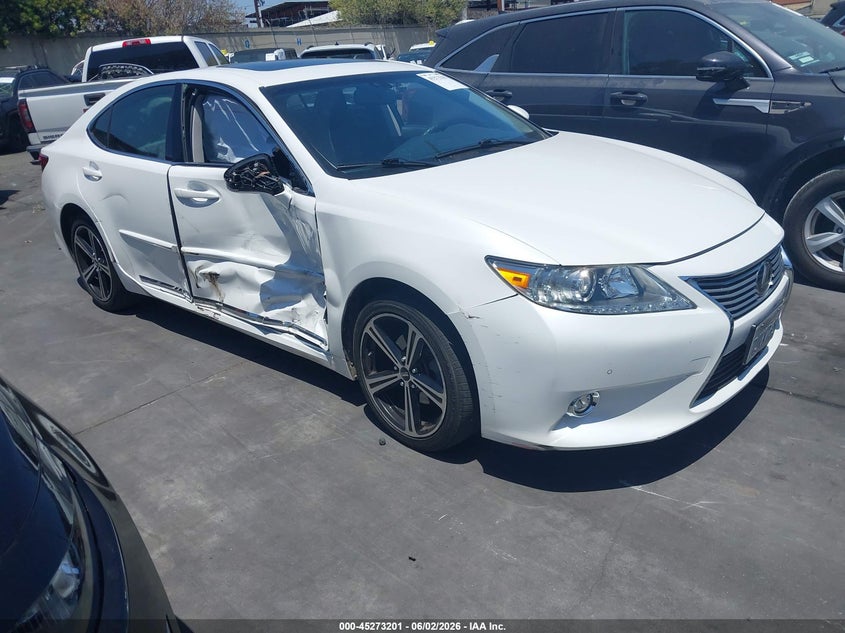 2015 Lexus ES VIN JTHBK1GG9F2174625 IAAI salvage auction — RIGHT SIDE, Salvage Title, sold $3,050 on 2026-07-08 (photo 1)